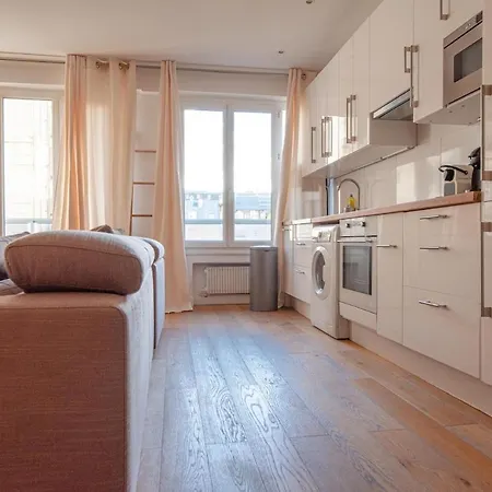 Enjoy Parisian Life Few Steps From Trocadero * Parijs