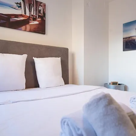Enjoy Parisian Life Few Steps From Trocadero * Parijs